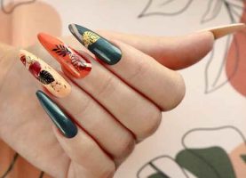 Gel nail application: advantages and disadvantages